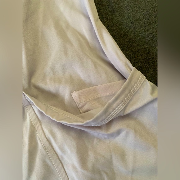 4-Pocket Stretch LPN Scrub Top size L - Picture 3 of 6